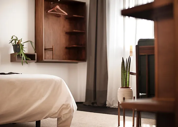 Casa Boumort Hotel *